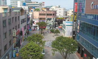 로데오광장 거리 (2011년)