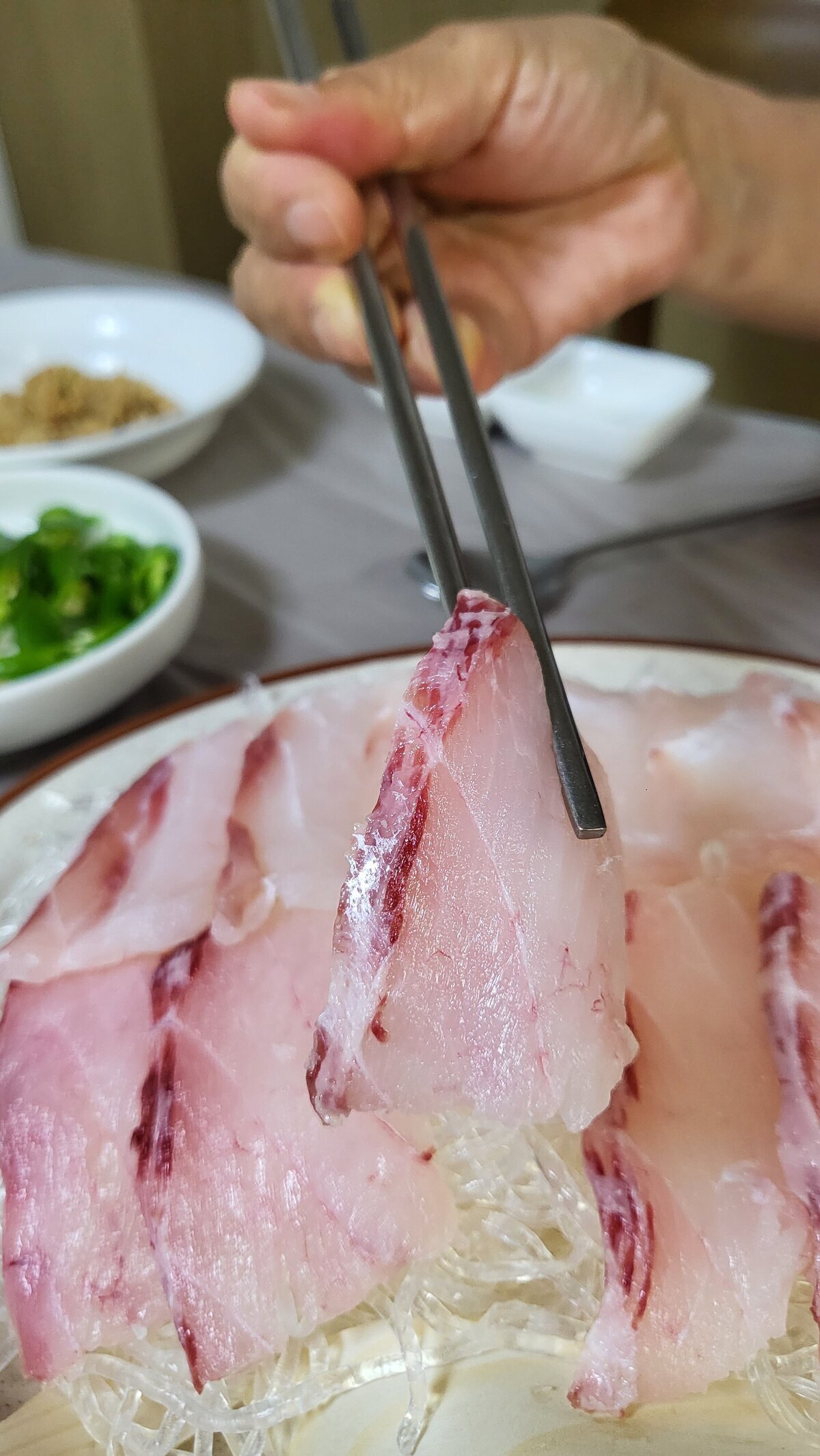 민어회