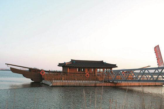 옥암지구내_영산강_황포돛배_(2011년).png