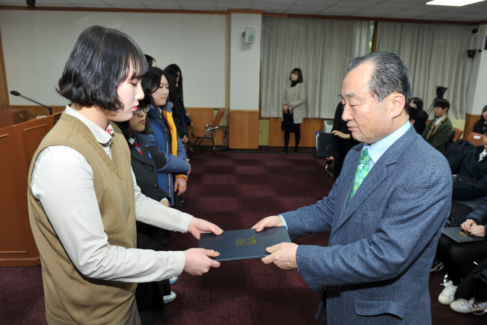 목포문예진흥재단장학증서수여식11(2013,12,24,상황실).jpg