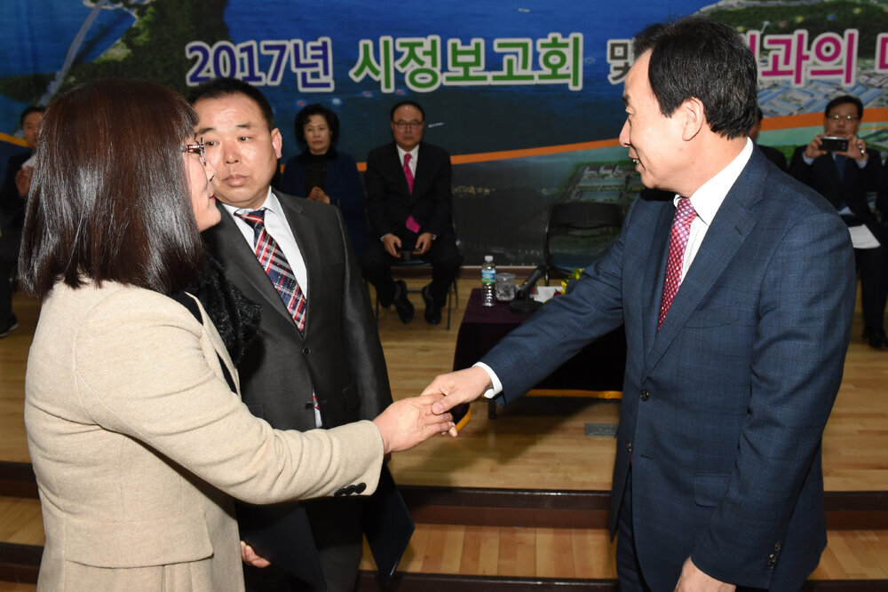 2017시정보고회및시민과의대화02(2017,2,8,목원동오거리문화센터).jpg