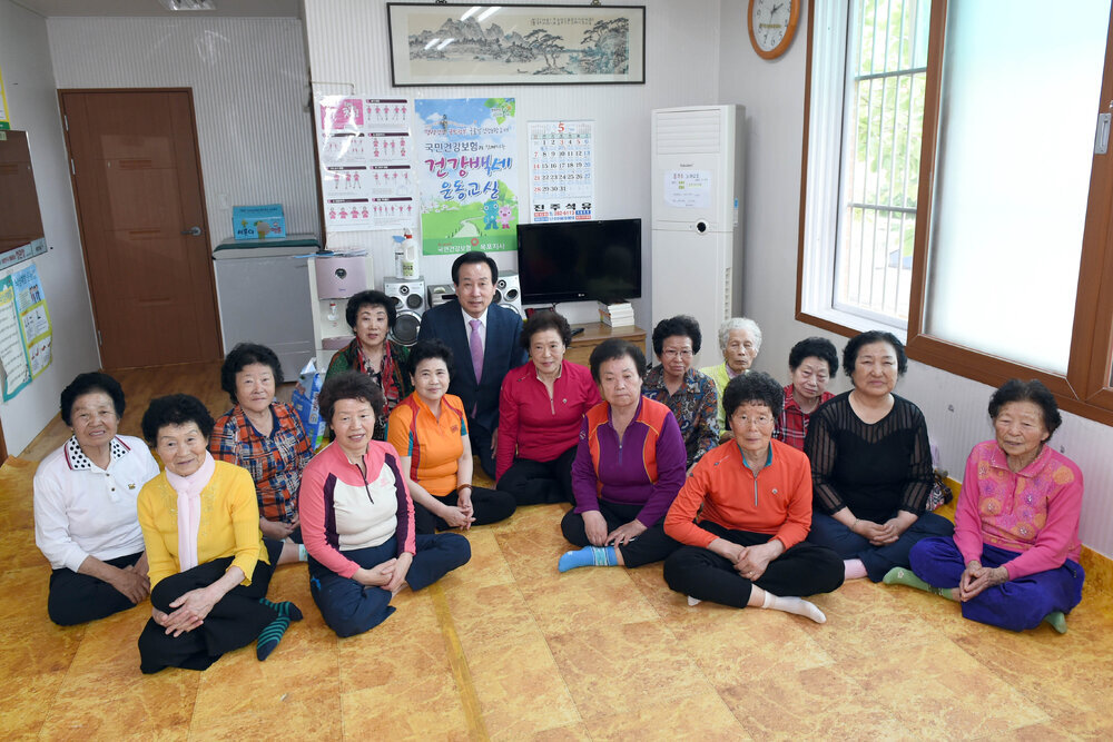 찿아가는소통의날경로당방문01(2017,5,16,용산경로당).jpg