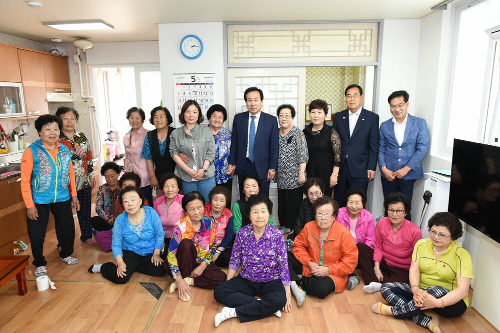 찿아가는소통의날경로당방문(2017,5,22,연산주공1단지아파트경로당).jpg