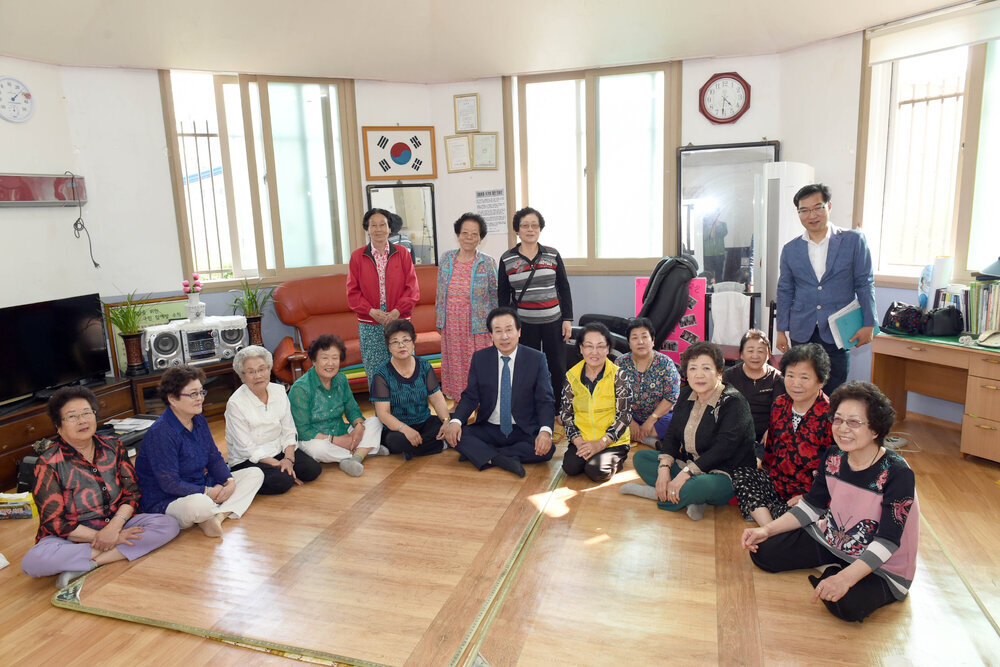 찿아가는소통의날경로당방문(2017,5,22,라인아파경로당).jpg